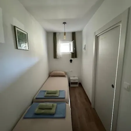 Zorose Apartment