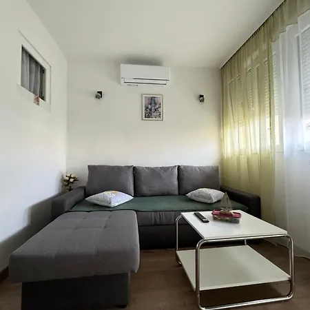 Apartment Zorose *